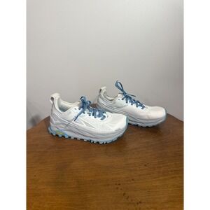 Altra Olympus 5 Womens Trail Running Shoes White Blue Vibram Size 7.5